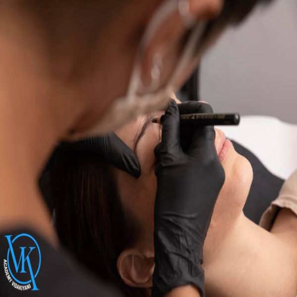 مقایسه میکروبلیددینگ و میکروپیگمنتیشن